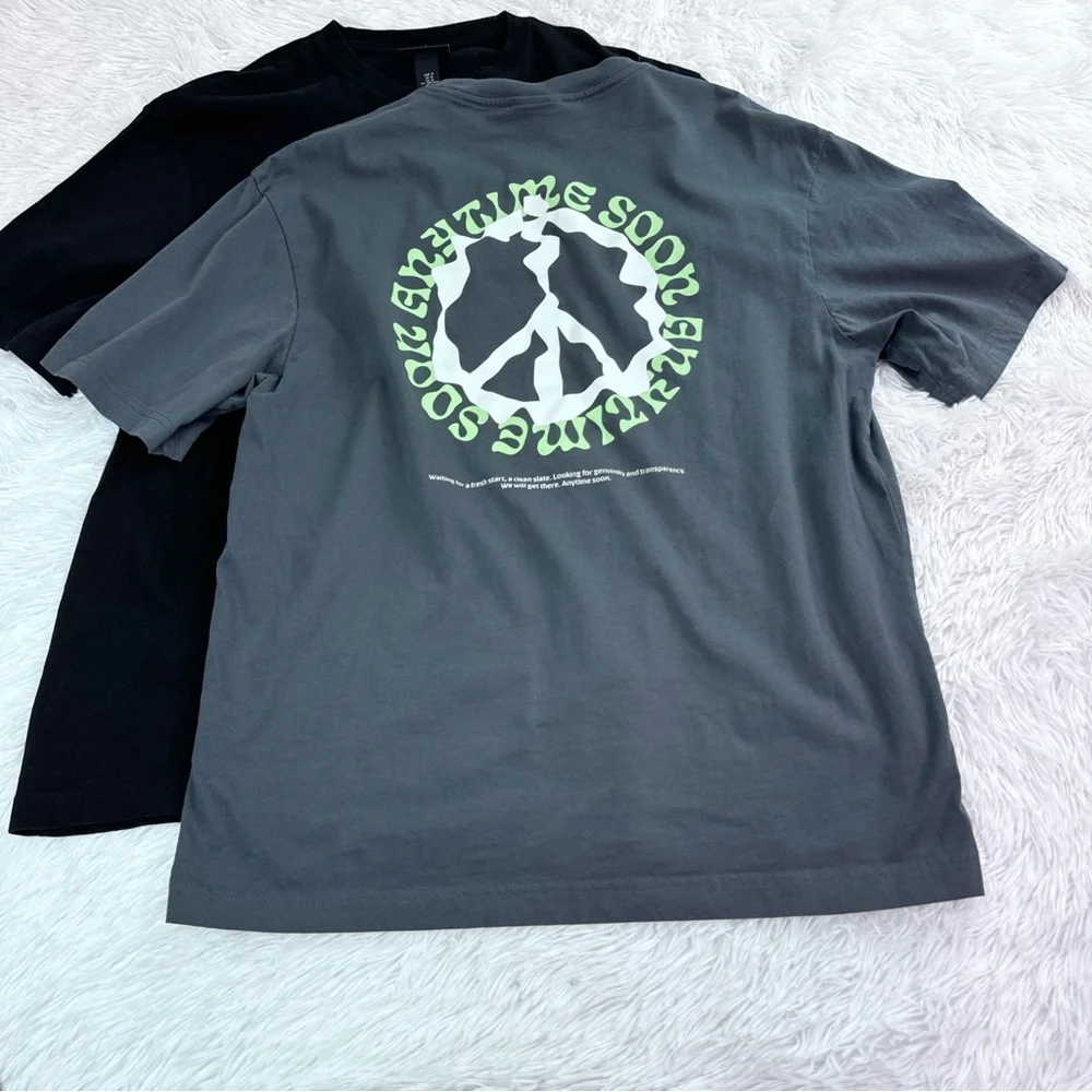 H&M set of 2 Black and Gray relaxed fit short sleeve crew neck graphic T-Shirt - Picture 4 of 11